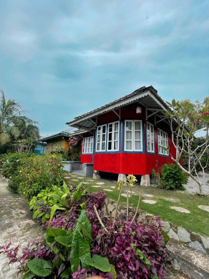 Rock And Wreck Dive Resort Tanjungbinga Kültér fotó